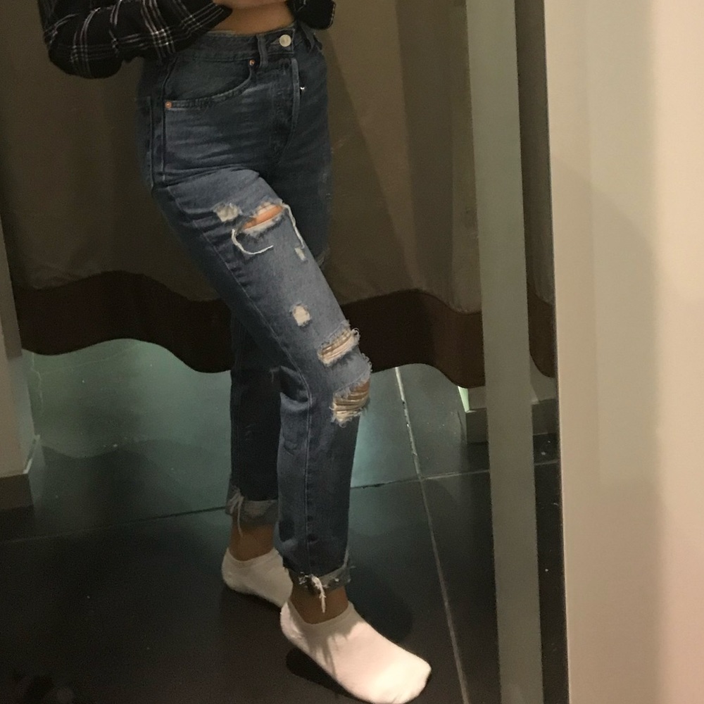 H&M ripped mom jeans size 2
